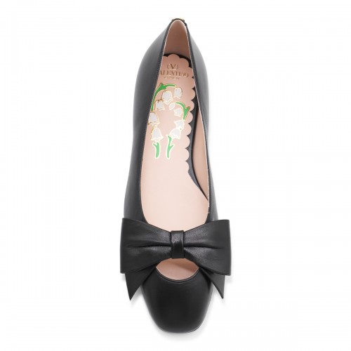 BLACK LEATHER FLATS