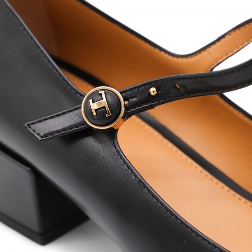 BLACK LEATHER PUMPS