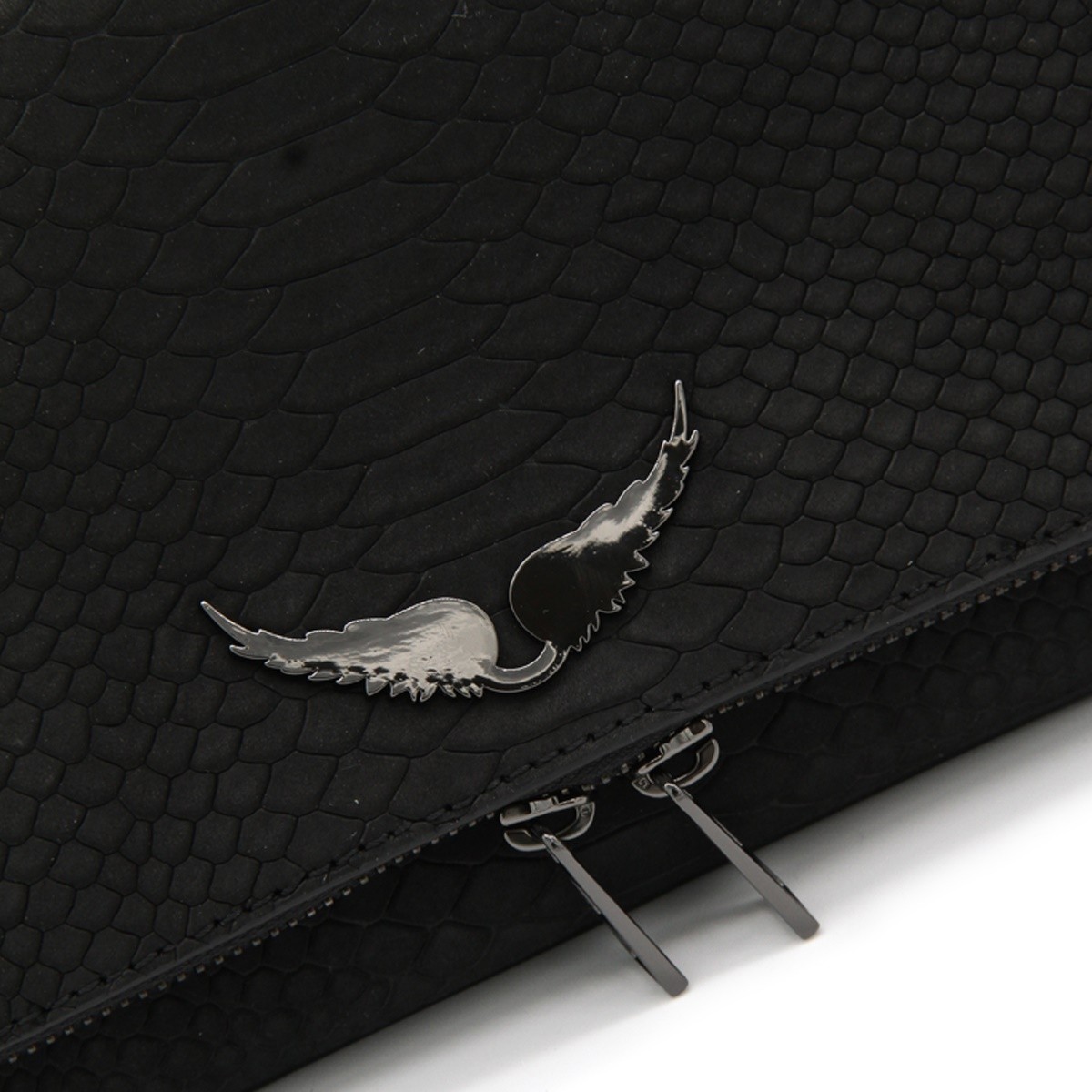 BLACK LEATHER ROCK SOFT SAVAGE... BLACK LEATHER ROCK SOFT SAVAGE...