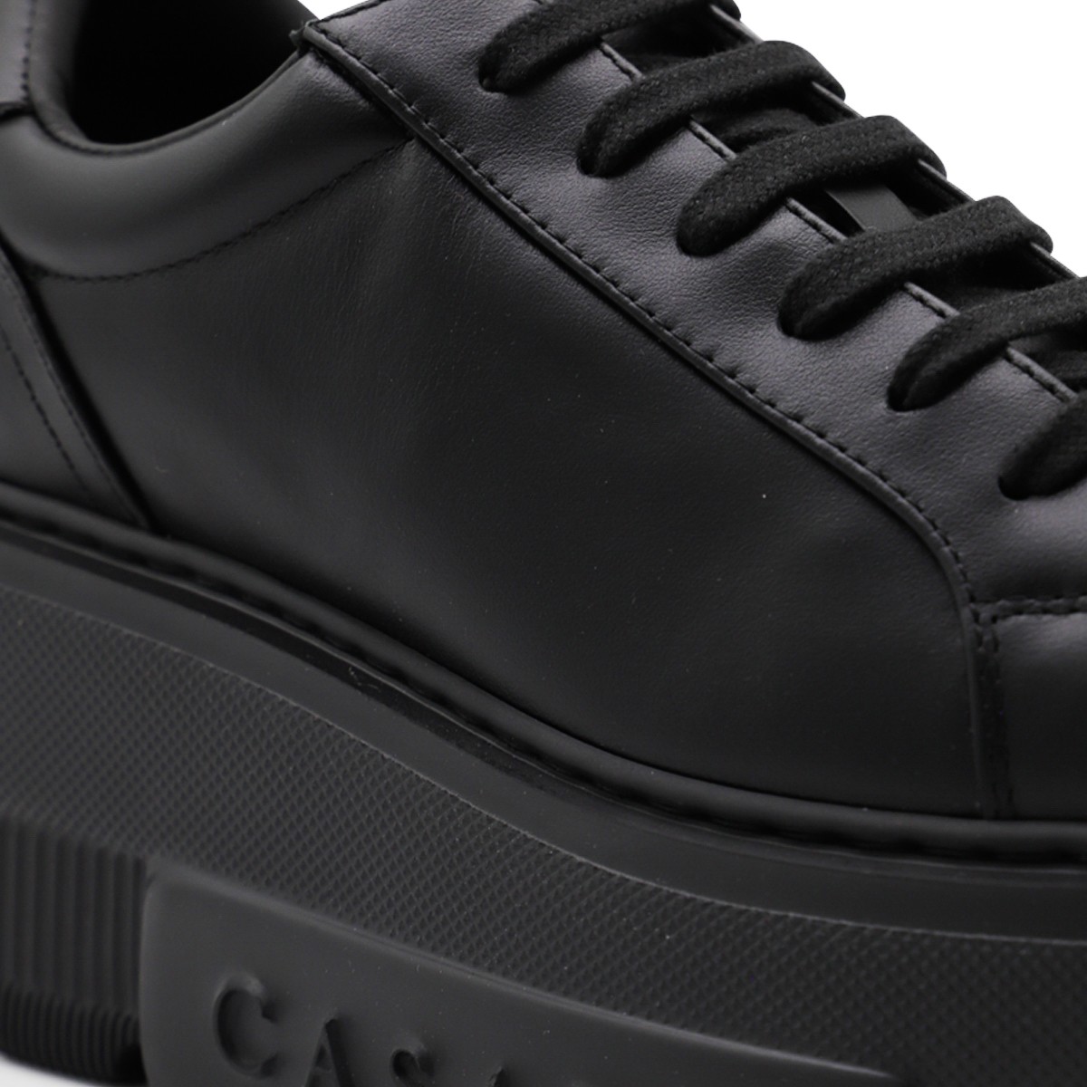 BLACK LEATHER SNEAKERS