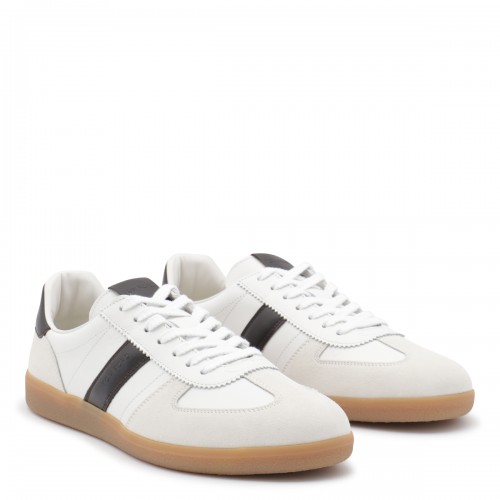 WHITE AND BLACK LEATHER SNEAKERS