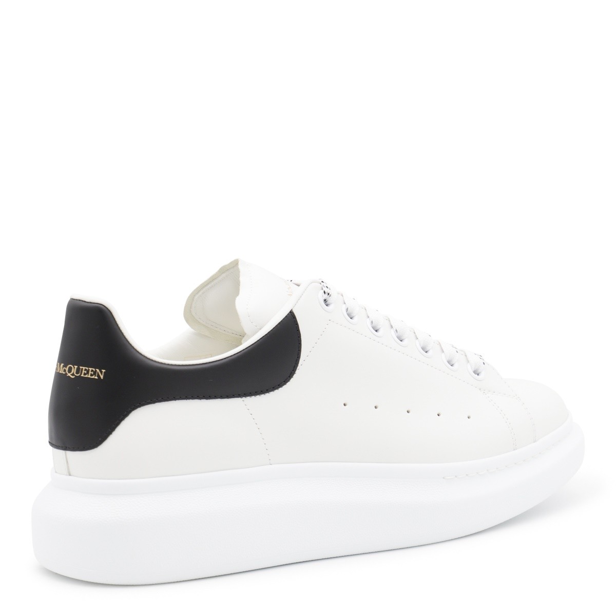 WHITE AND BLACK LEATHER SNEAKERS
