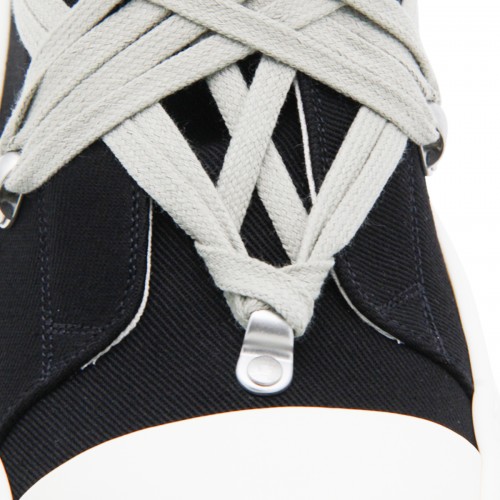 BLACK AND WHITE MEGALACE SNEAKERS