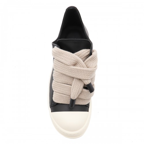 BLACK AND WHITE LEATHER SNEAKERS