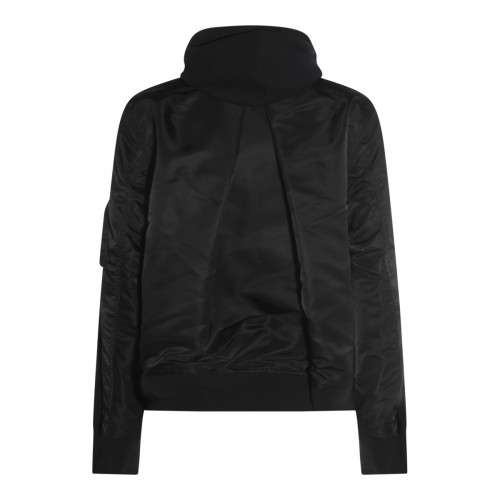 BLACK SWEATSHIRT
