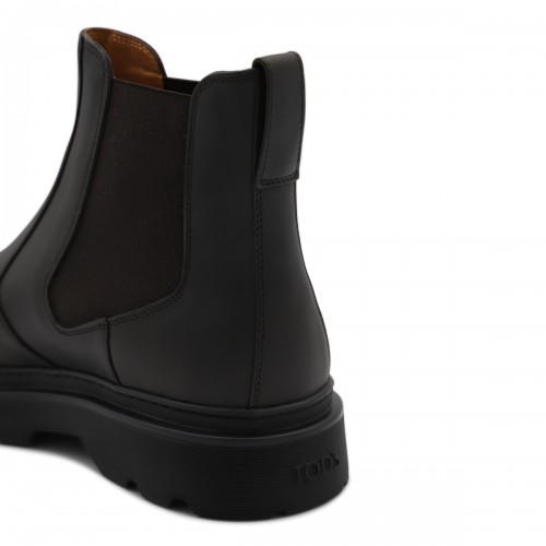 BROWN LEATHER CHELSEA BOOTS