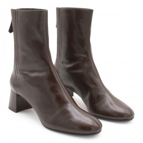BLACK LEATHER SAINT HONORE BOOTS