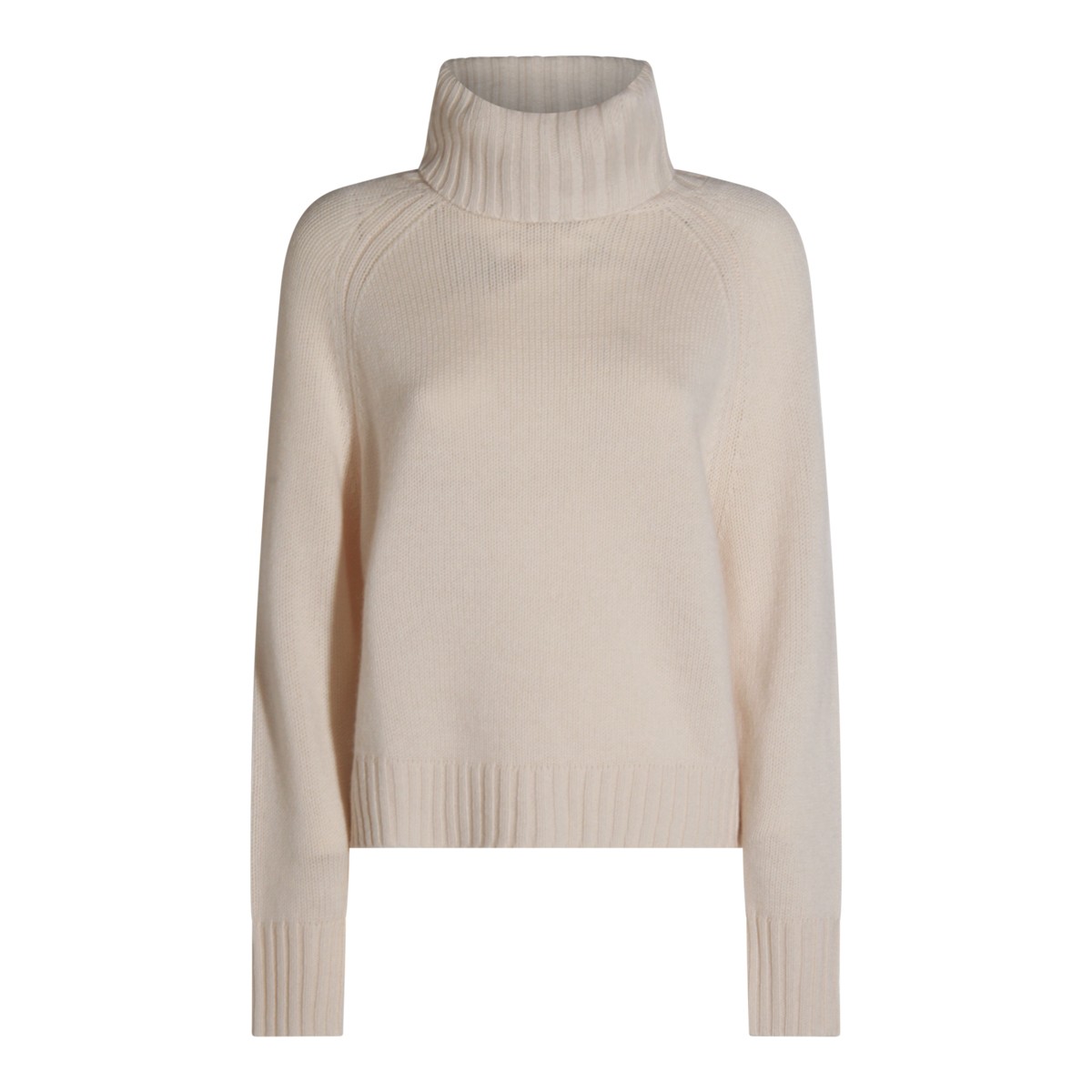 WHITE WOOL KNITWEAR