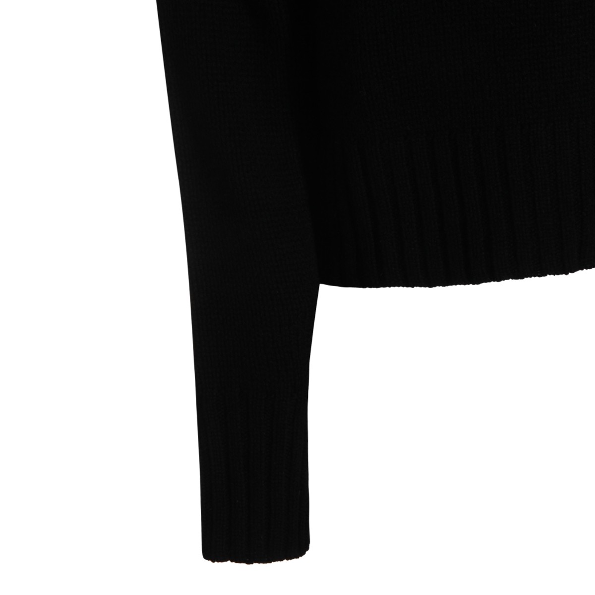 BLACK WOOL KNITWEAR