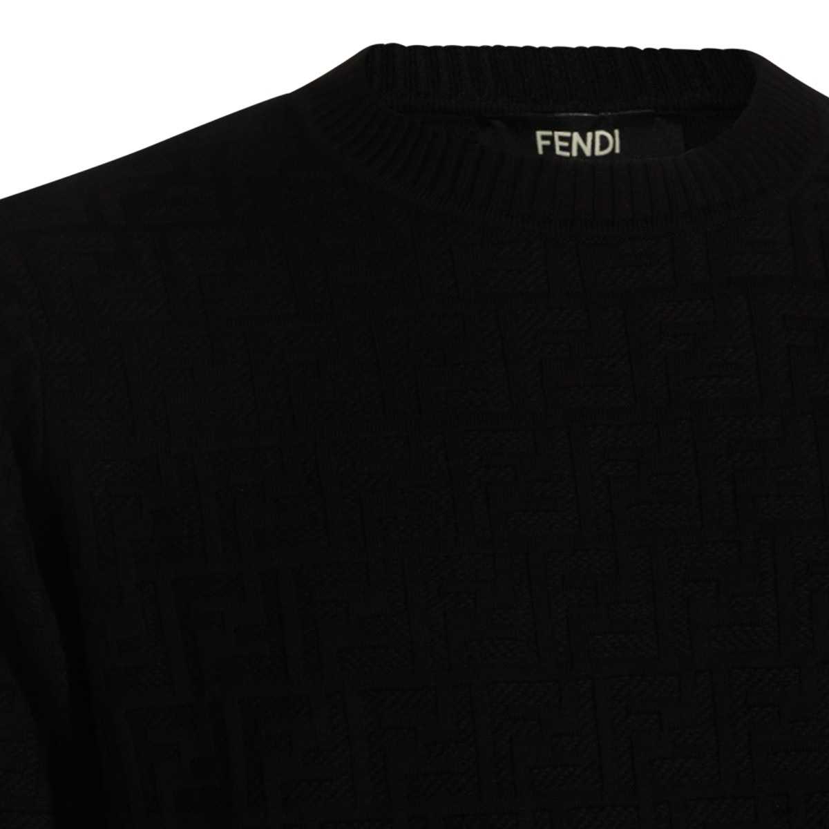 BLACK WOOL KNITWEAR BLACK WOOL KNITWEAR