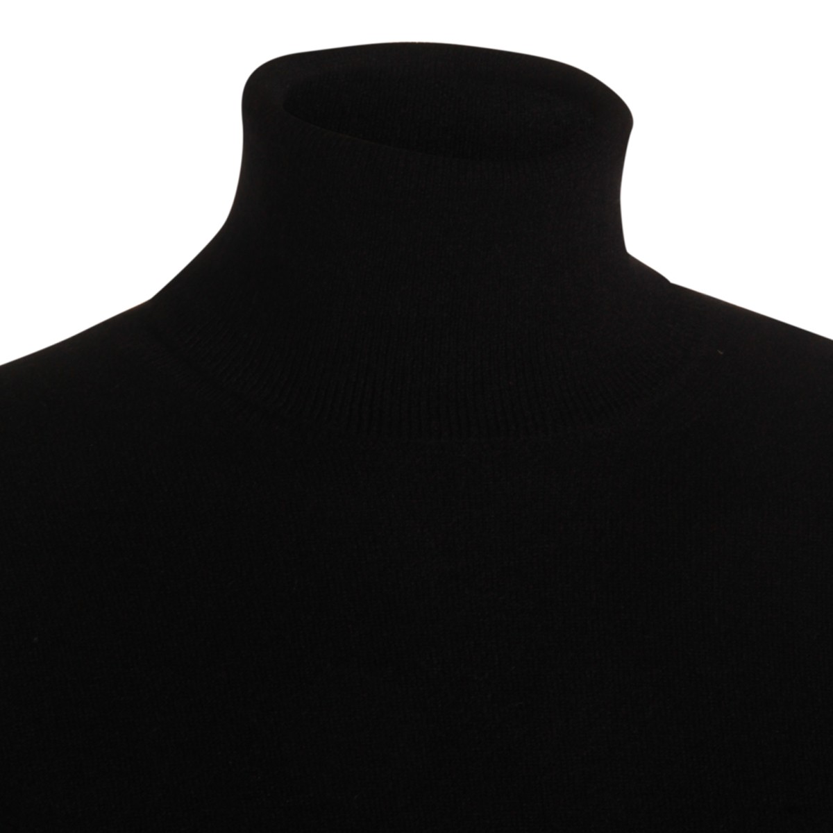 BLACK COTTON KNITWEAR