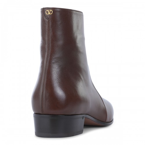 BROWN LEATHER BOOTS