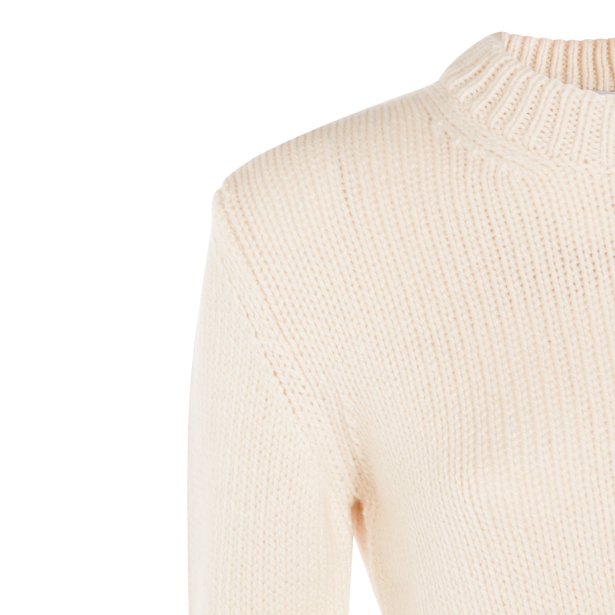WHITE CASHMERE KNITWEAR