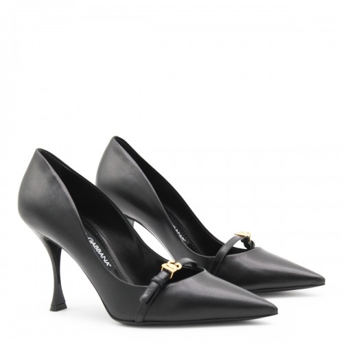 BLACK LEATHER PUMPS