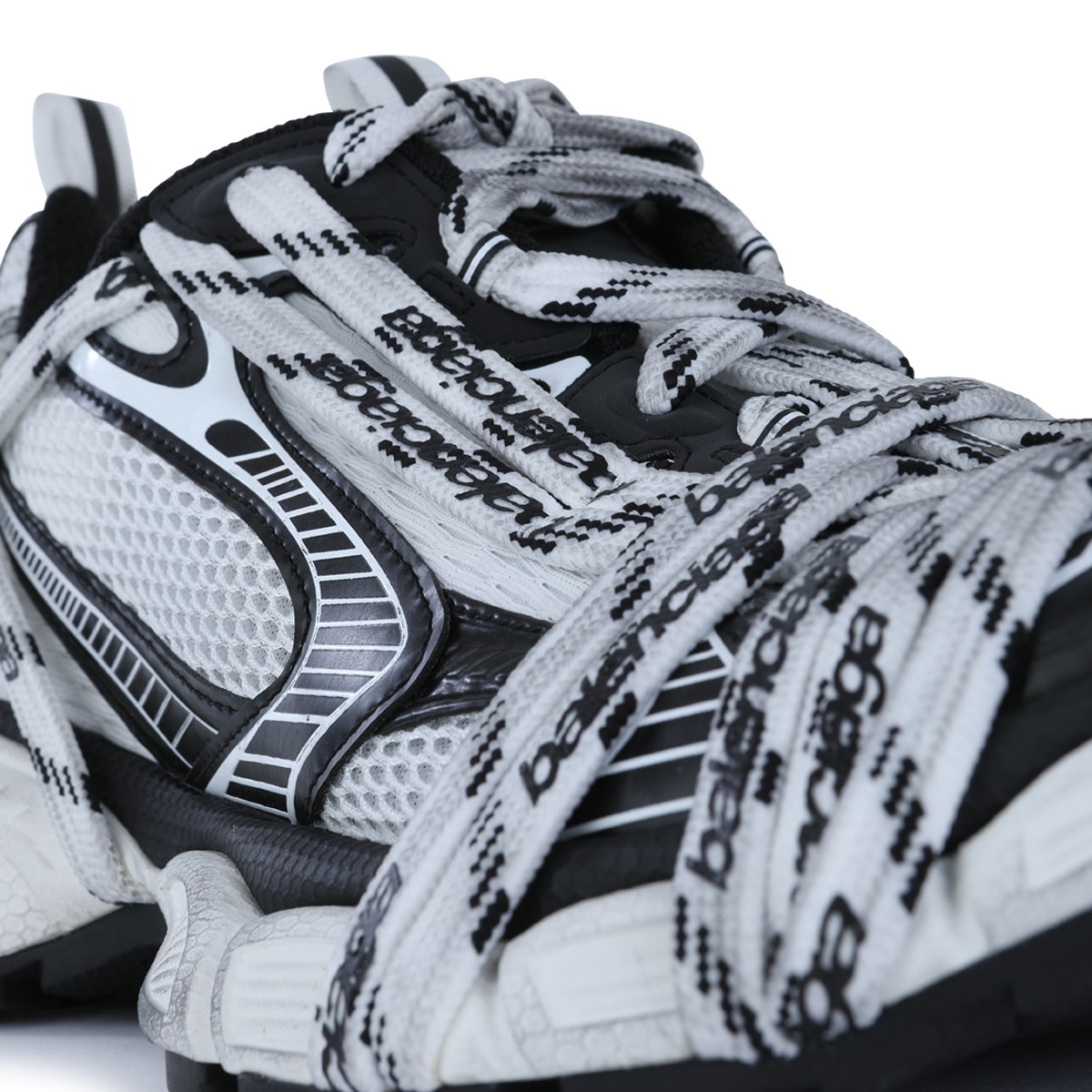 BLACK AND WHITE 3XL EXTREME SNEAKERS