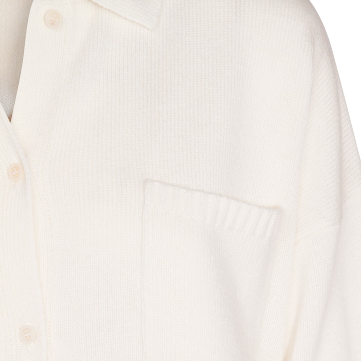 WHITE WOOL BULL KNITWEAR