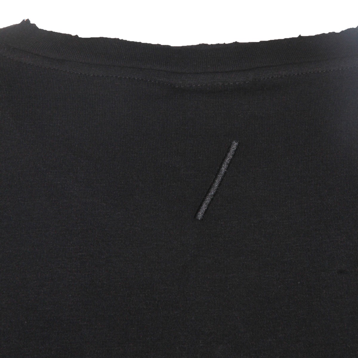 BLACK COTTON T-SHIRT