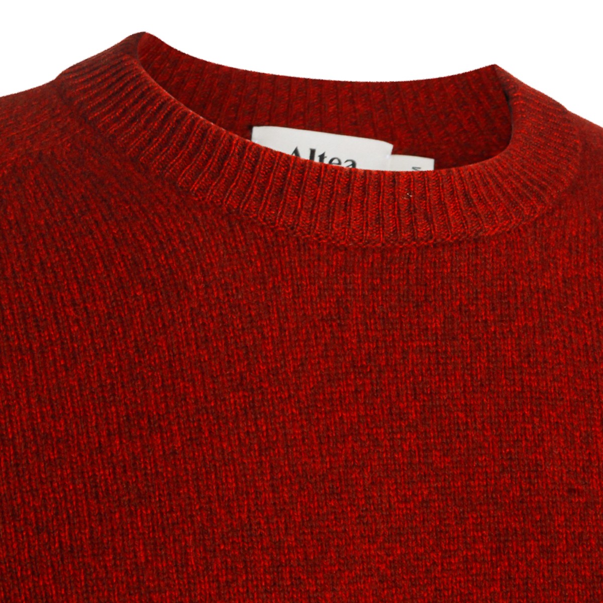 RED WOOL KNITWEAR