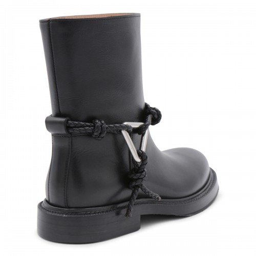 BLACK LEATHER BOOTS