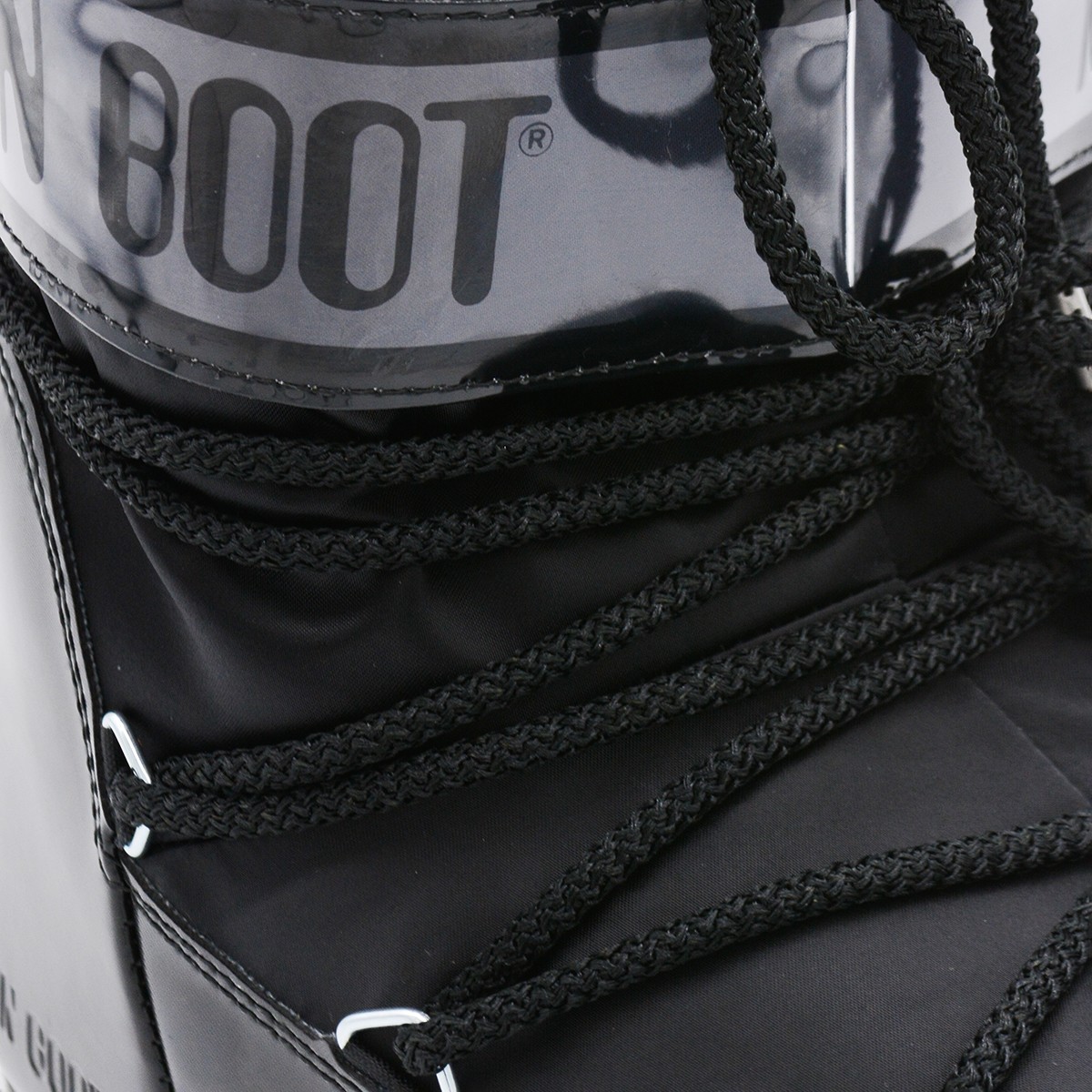 BLACK ICON LOW BOOTS