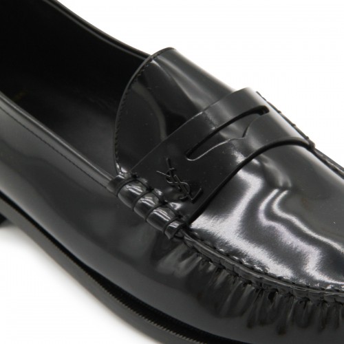 BLACK LEATHER LOAFERS