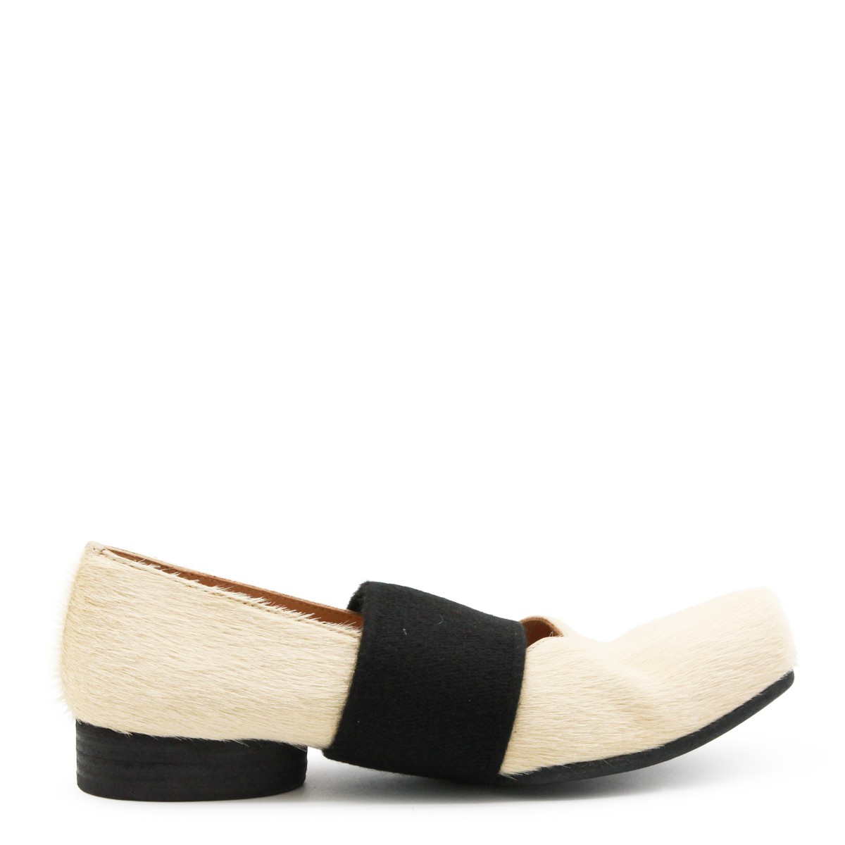 WHITE LEATHER BALLET FLATS
