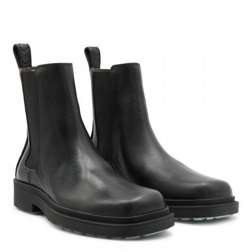 BLACK LEATHER CHELSES BOOTS 2