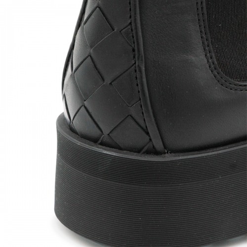 BLACK LEATHER CHELSES BOOTS