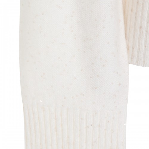 WHITE WOOL KNITWEAR