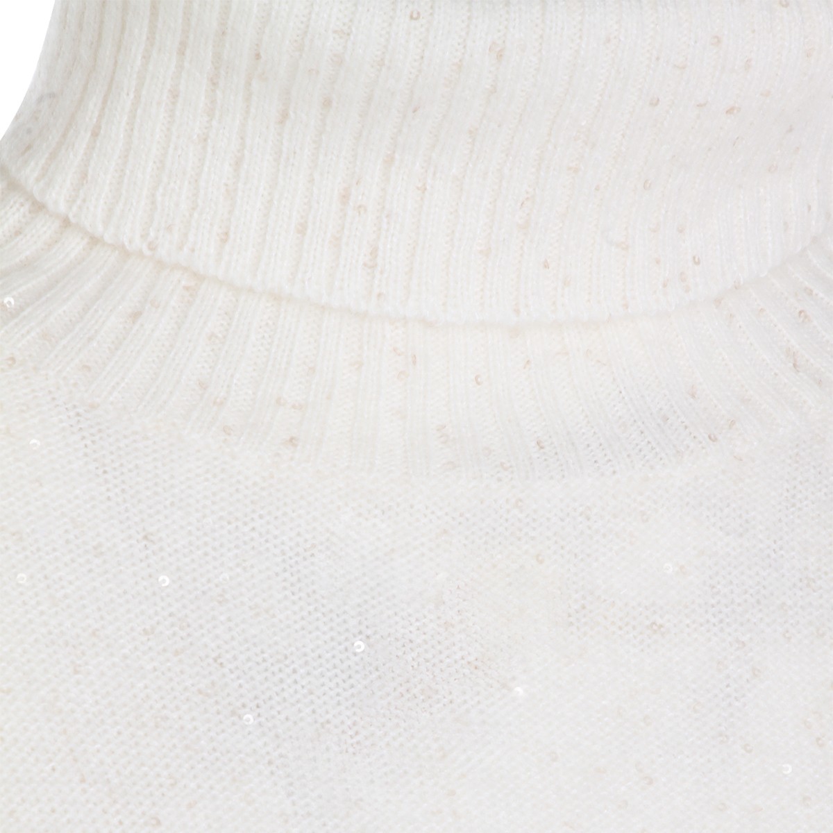 WHITE WOOL KNITWEAR WHITE WOOL KNITWEAR