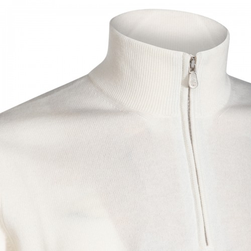 WHITE CASHMERE KNITWEAR