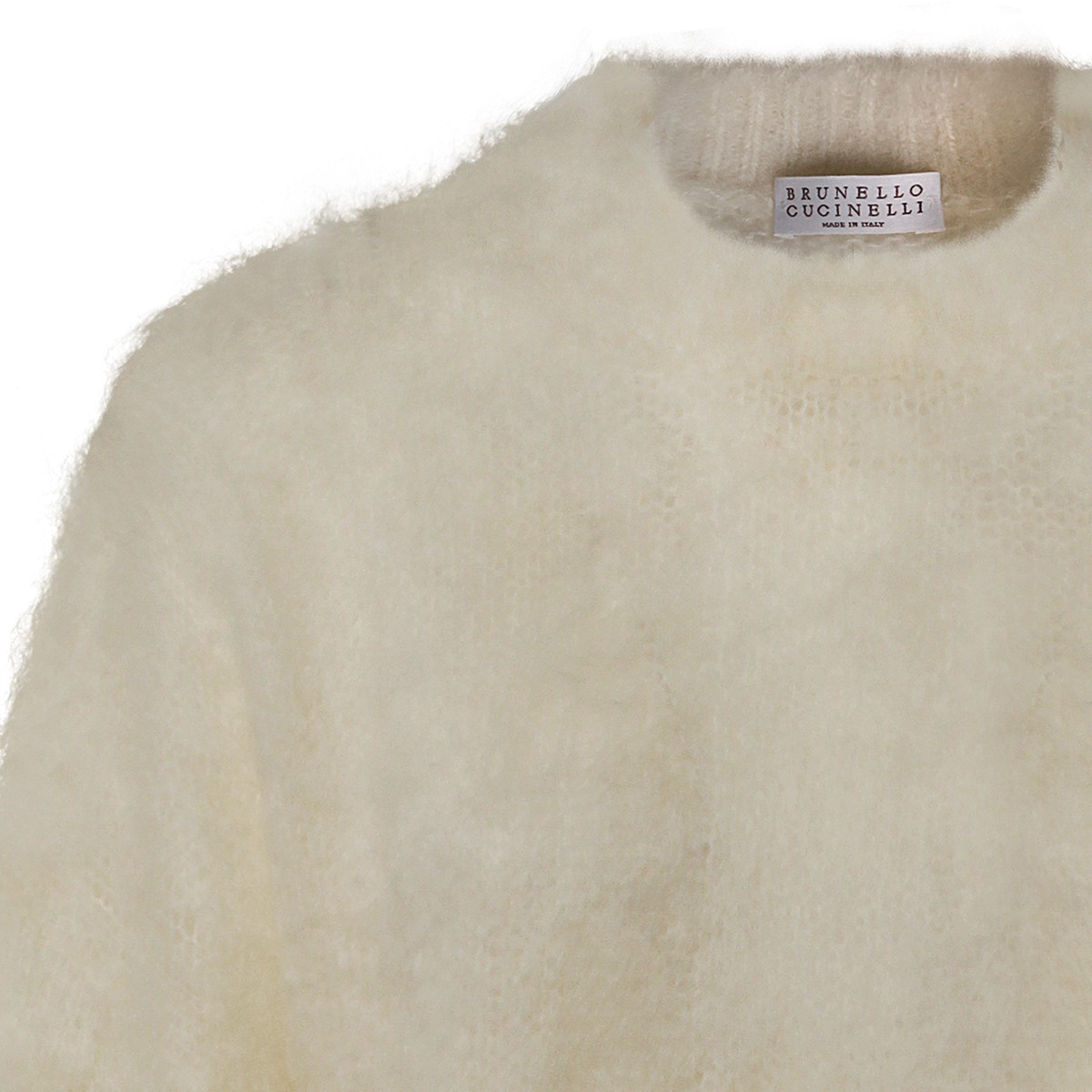 WHITE WOOL KNITWEAR