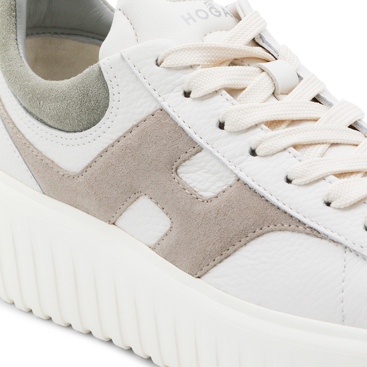 WHITE AND BEIGE LEATHER SNEAKERS