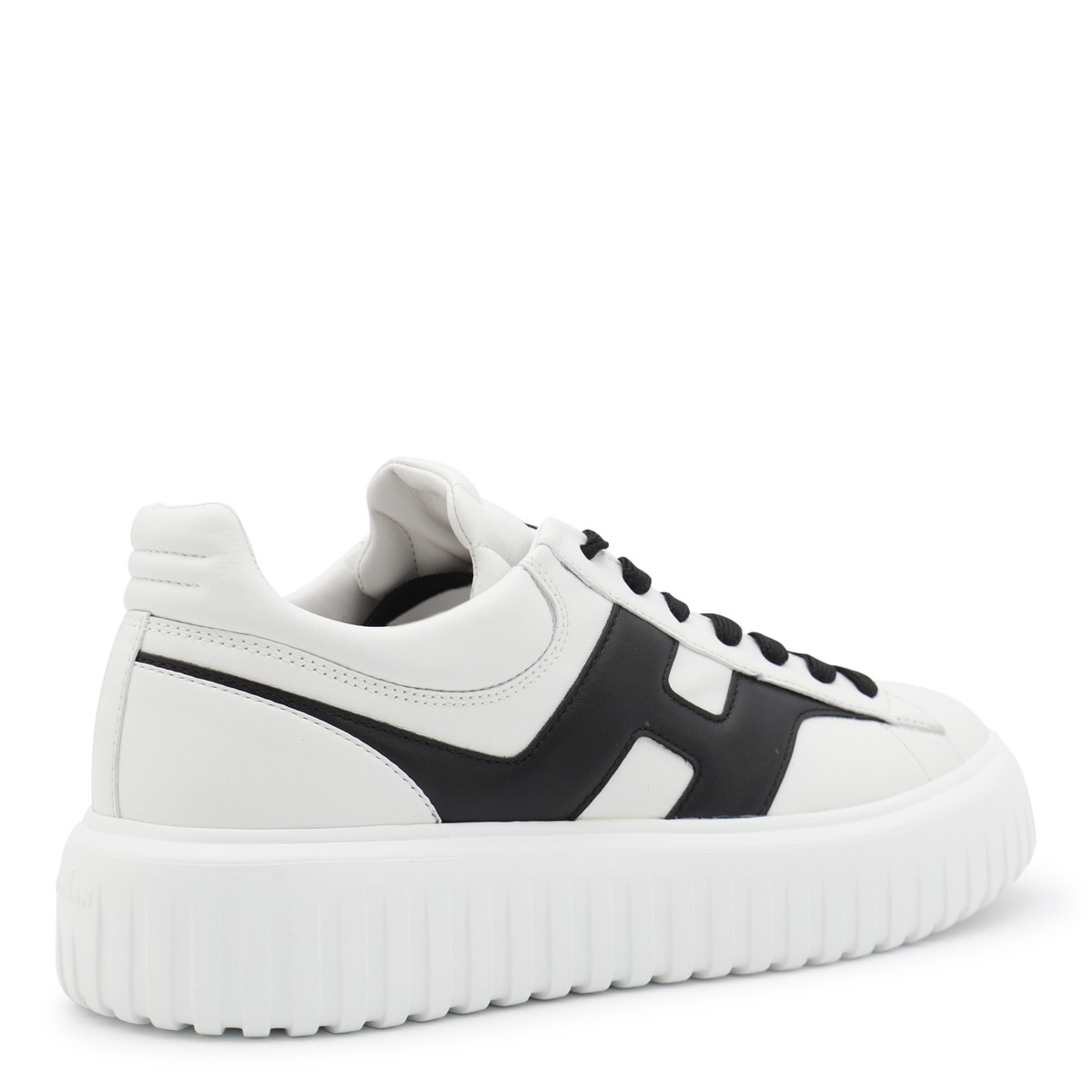 WHITE AND BLACK LEATHER SNEAKERS