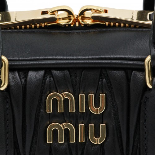 BLACK LEATHER TOP HANDLE BAG