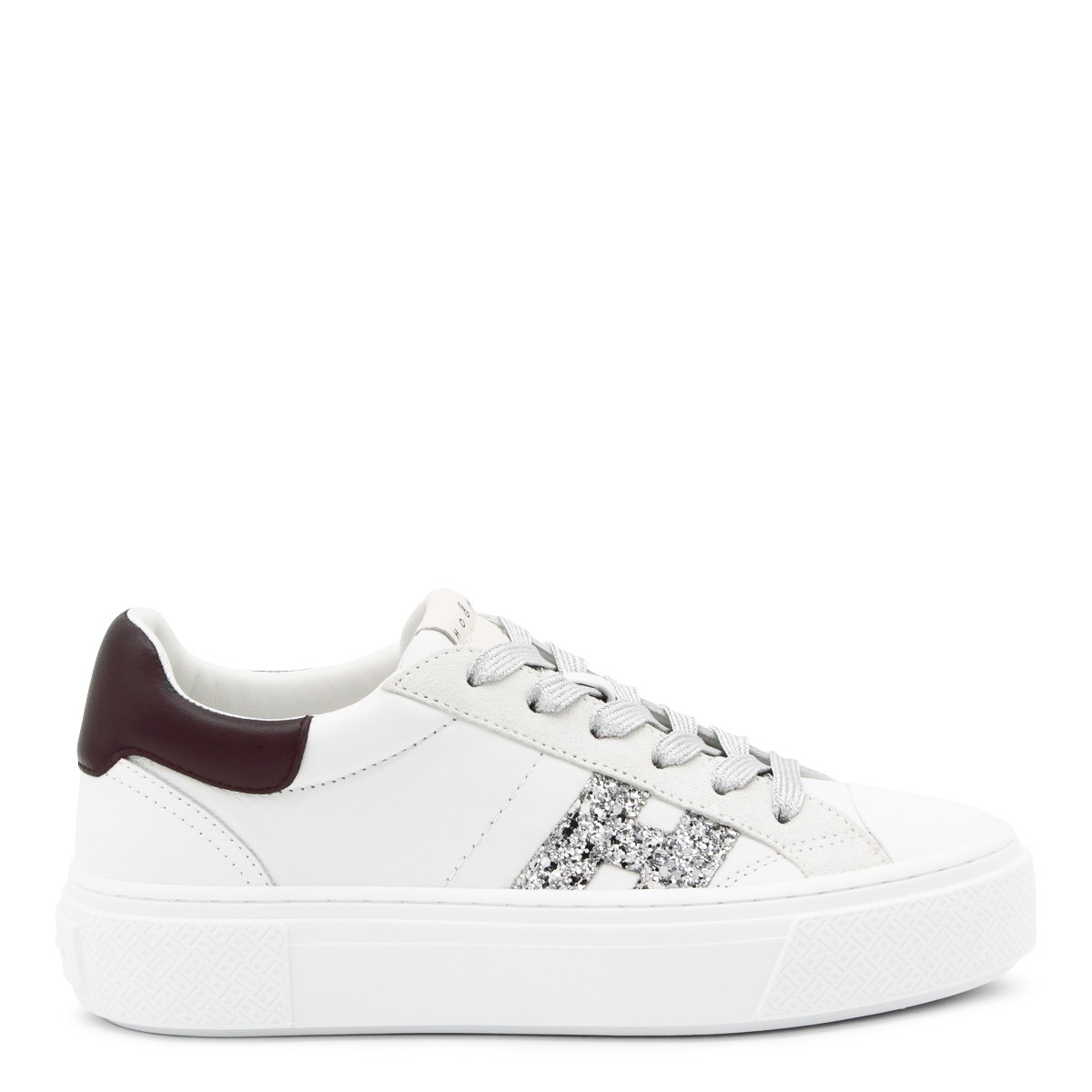 WHITE AND BLACK LEATHER SNEAKERS