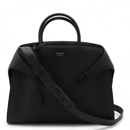 BLACK LEATHER HUG SHOULDER BAG