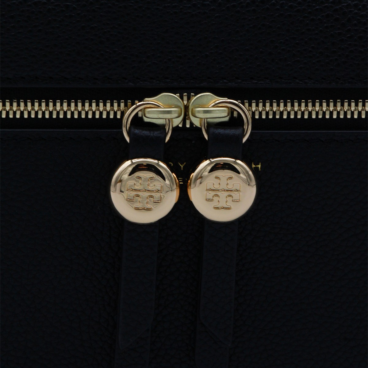 BLACK LEATHER CROSSBODY BAG