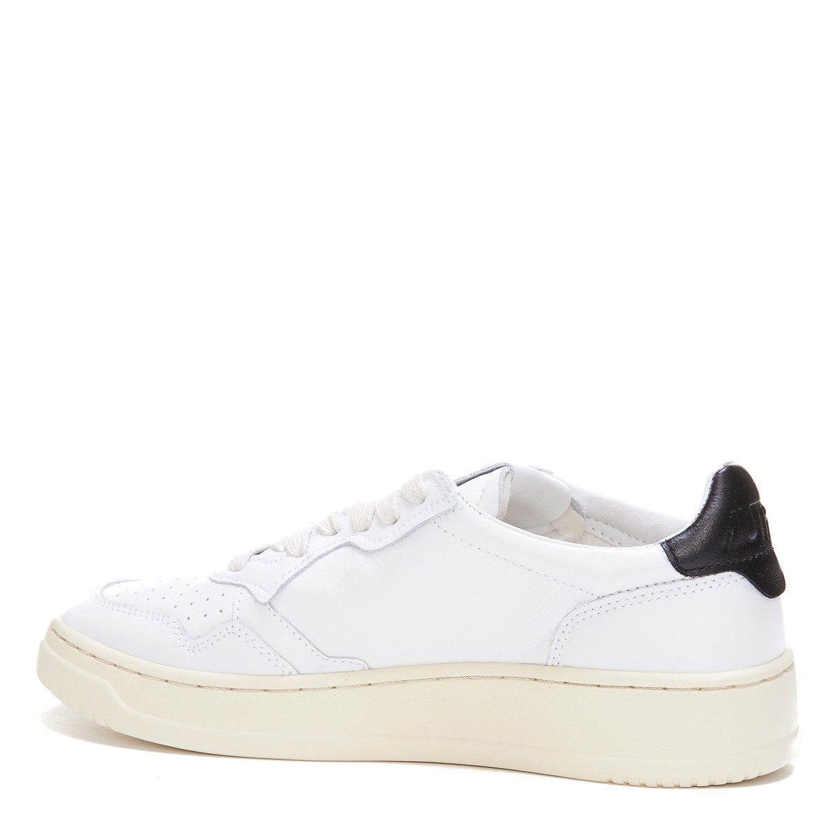 WHITE LEATHER SNEAKERS