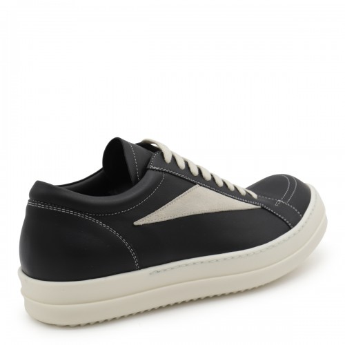 BLACK AND WHITE LEATHER VINTAGE SNEAKERS