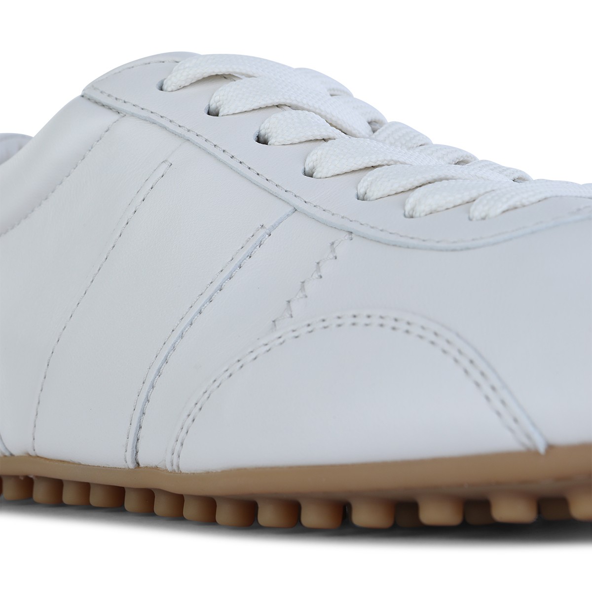 WHITE LEATHER SNEAKERS