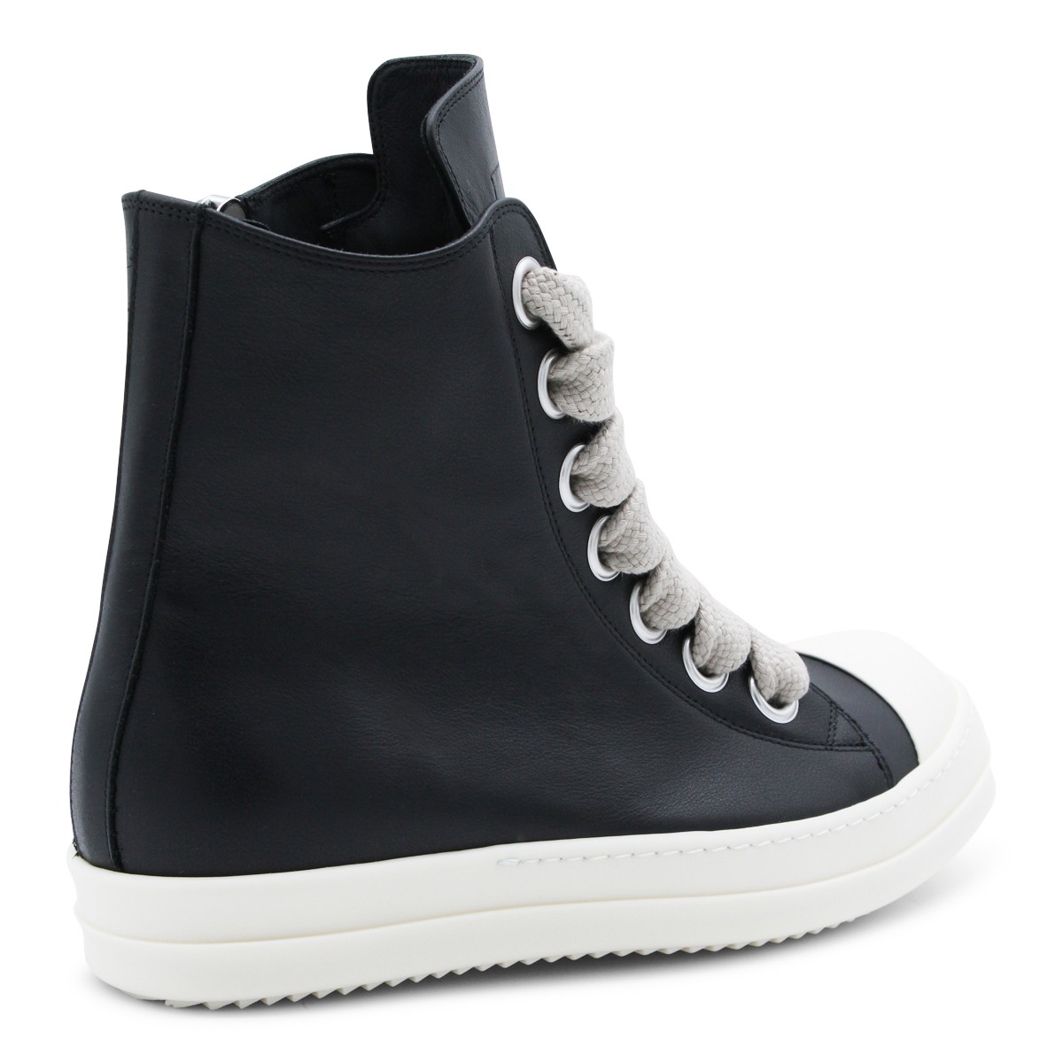 BLACK AND WHITE LEATHER SNEAKERS