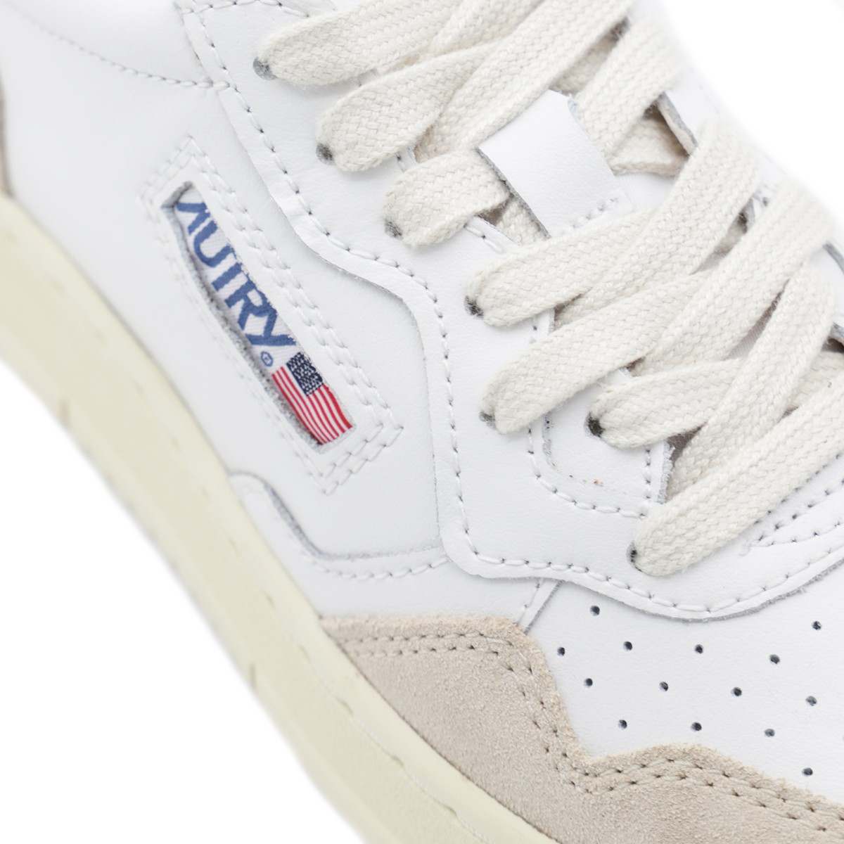 WHITE LEATHER MEDALIST SNEAKERS