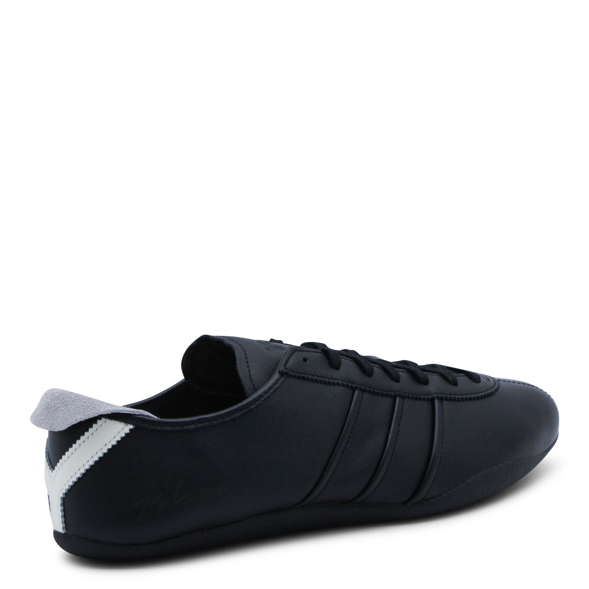 BLACK AND WHITE LEATHER TOKYO SNEAKERS